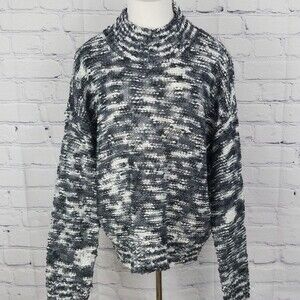 S.o. gray mockneck pullover long sleeve sweater. Size M